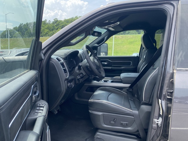 new 2025 Ram 3500 car, priced at $77,678
