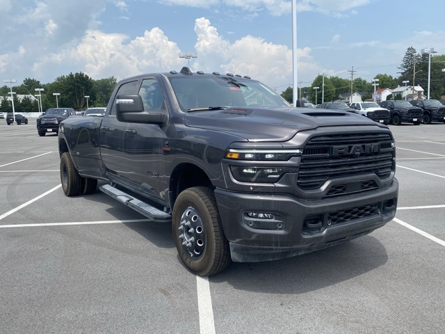 new 2025 Ram 3500 car, priced at $77,678