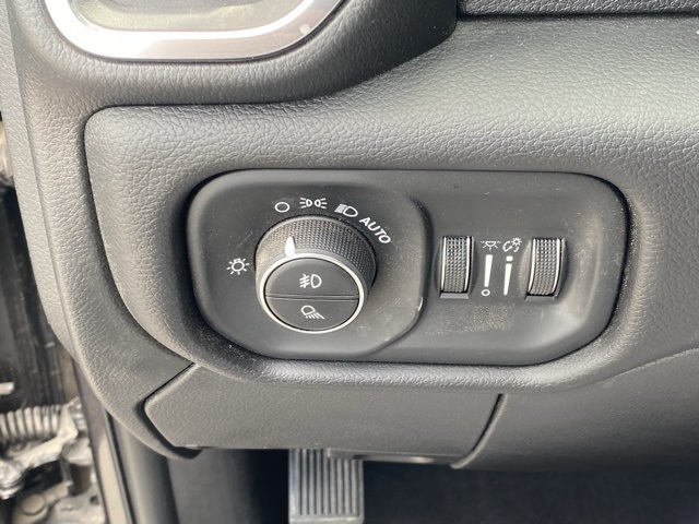 new 2025 Ram 3500 car, priced at $77,678