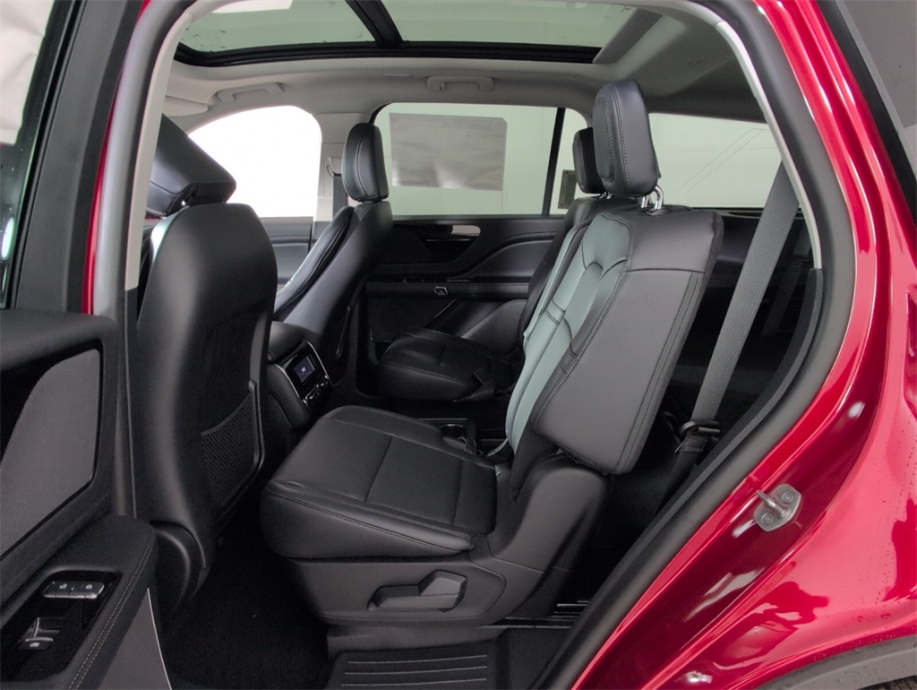 new 2025 Lincoln Aviator car, priced at $60,422