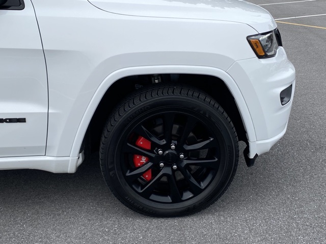 used 2021 Jeep Grand Cherokee car, priced at $25,903