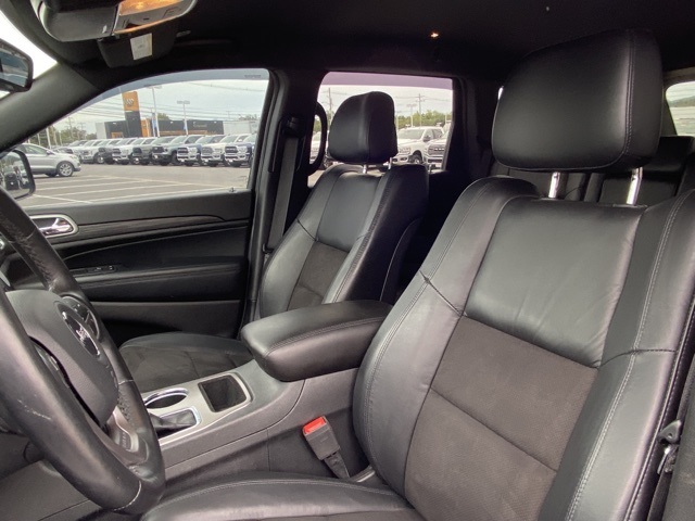 used 2021 Jeep Grand Cherokee car, priced at $25,903