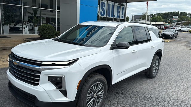 new 2026 Chevrolet Traverse car, priced at $43,695