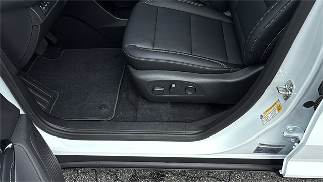 new 2026 Chevrolet Traverse car, priced at $43,695