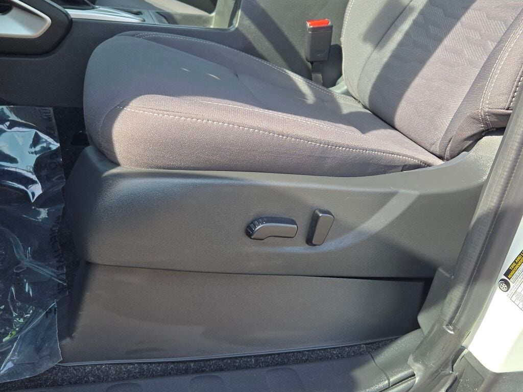 used 2024 Nissan Frontier car, priced at $34,000