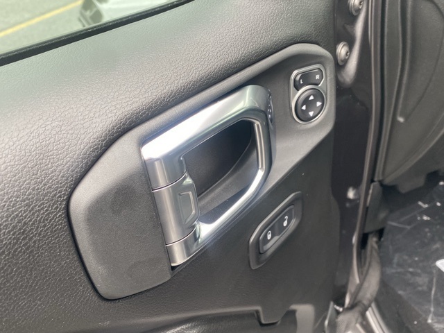 new 2025 Jeep Gladiator car, priced at $40,459
