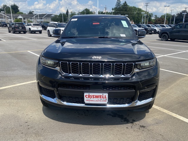 new 2025 Jeep Grand Cherokee L car, priced at $42,879
