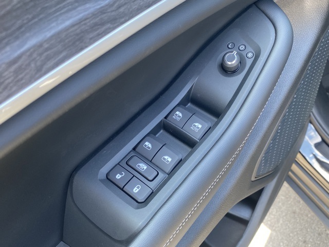 new 2025 Jeep Grand Cherokee L car, priced at $42,879