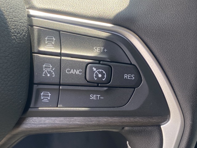 new 2025 Jeep Grand Cherokee L car, priced at $42,879