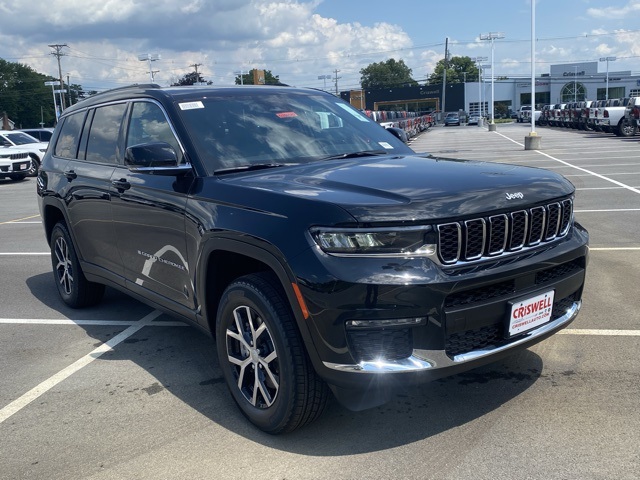 new 2025 Jeep Grand Cherokee L car, priced at $42,879