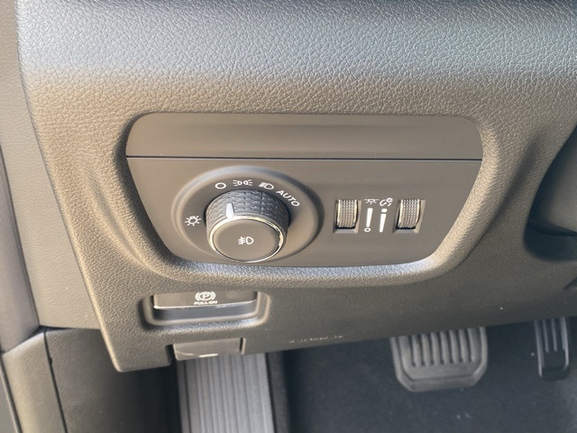 new 2025 Jeep Grand Cherokee L car, priced at $42,879