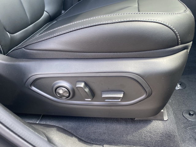 new 2025 Jeep Grand Cherokee L car, priced at $42,879