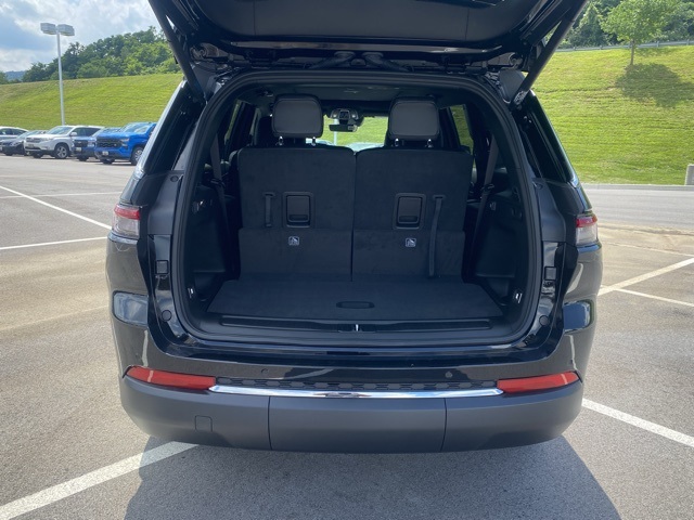 new 2025 Jeep Grand Cherokee L car, priced at $42,879