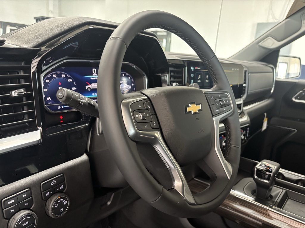 new 2025 Chevrolet Silverado 1500 car, priced at $53,578