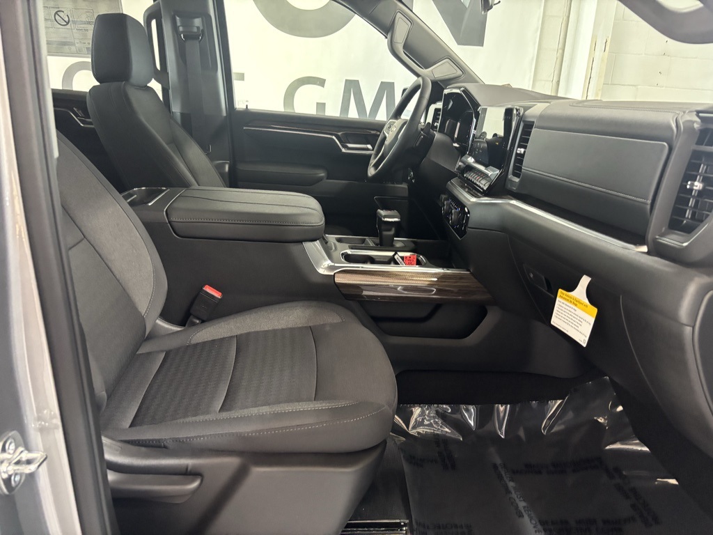 new 2025 Chevrolet Silverado 1500 car, priced at $53,578