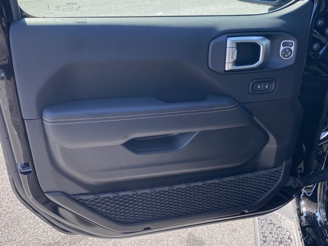 new 2025 Jeep Gladiator car, priced at $40,570