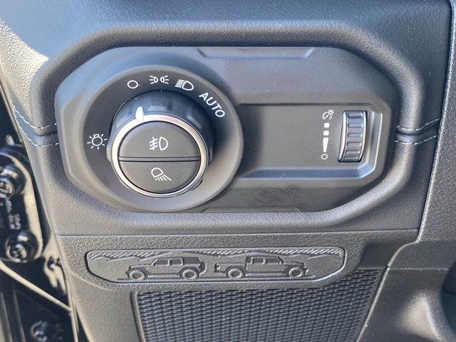 new 2025 Jeep Gladiator car, priced at $40,570