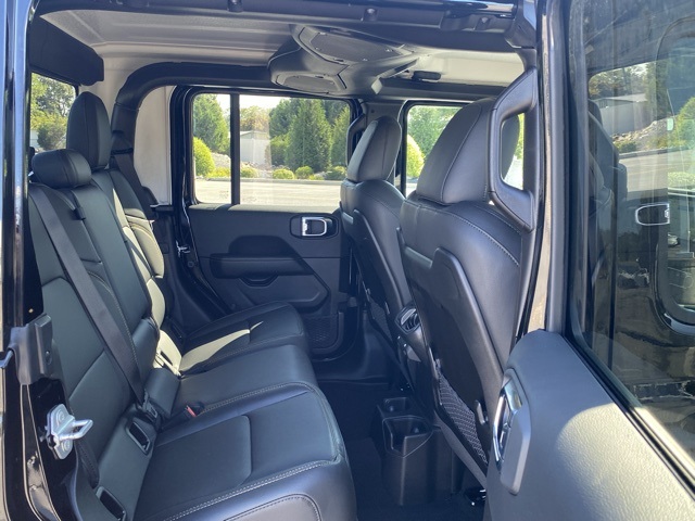 new 2025 Jeep Gladiator car, priced at $40,570