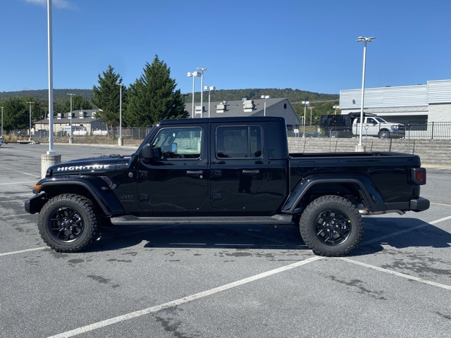 new 2025 Jeep Gladiator car, priced at $40,570