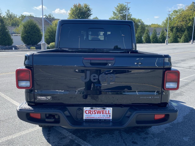 new 2025 Jeep Gladiator car, priced at $40,570