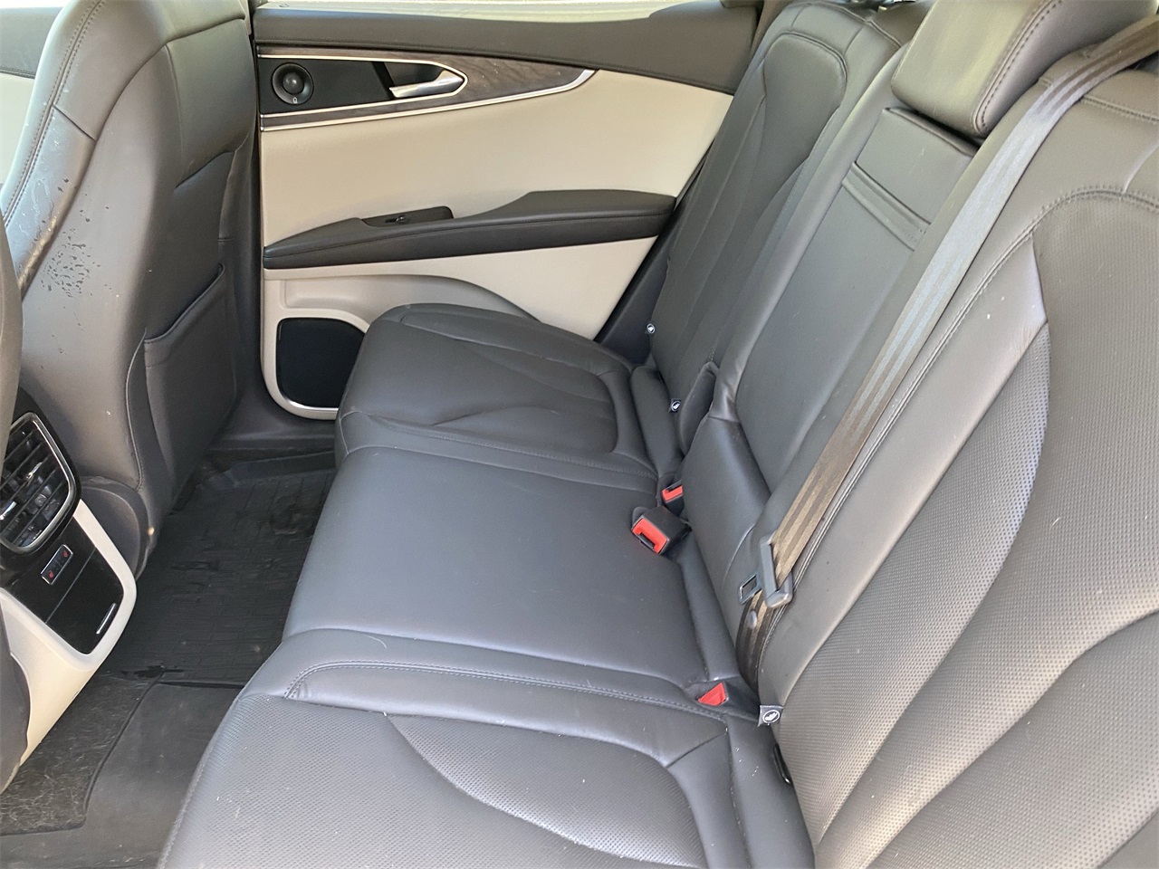 used 2020 Lincoln Nautilus car, priced at $26,347