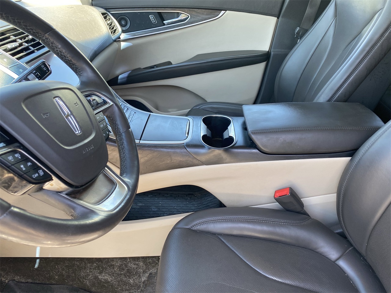 used 2020 Lincoln Nautilus car, priced at $26,347