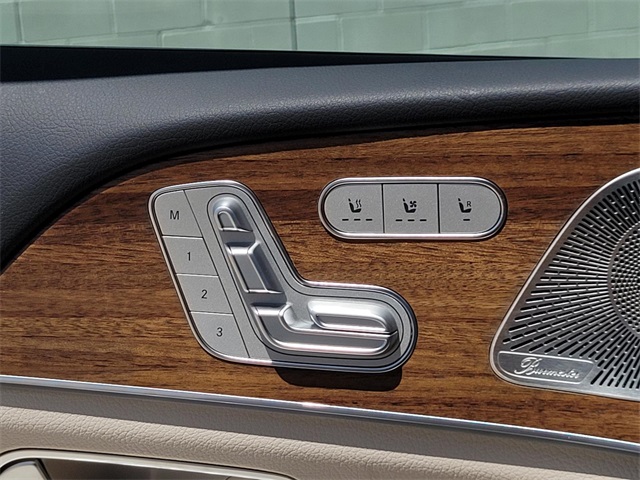 new 2025 Mercedes-Benz GLS car, priced at $91,775