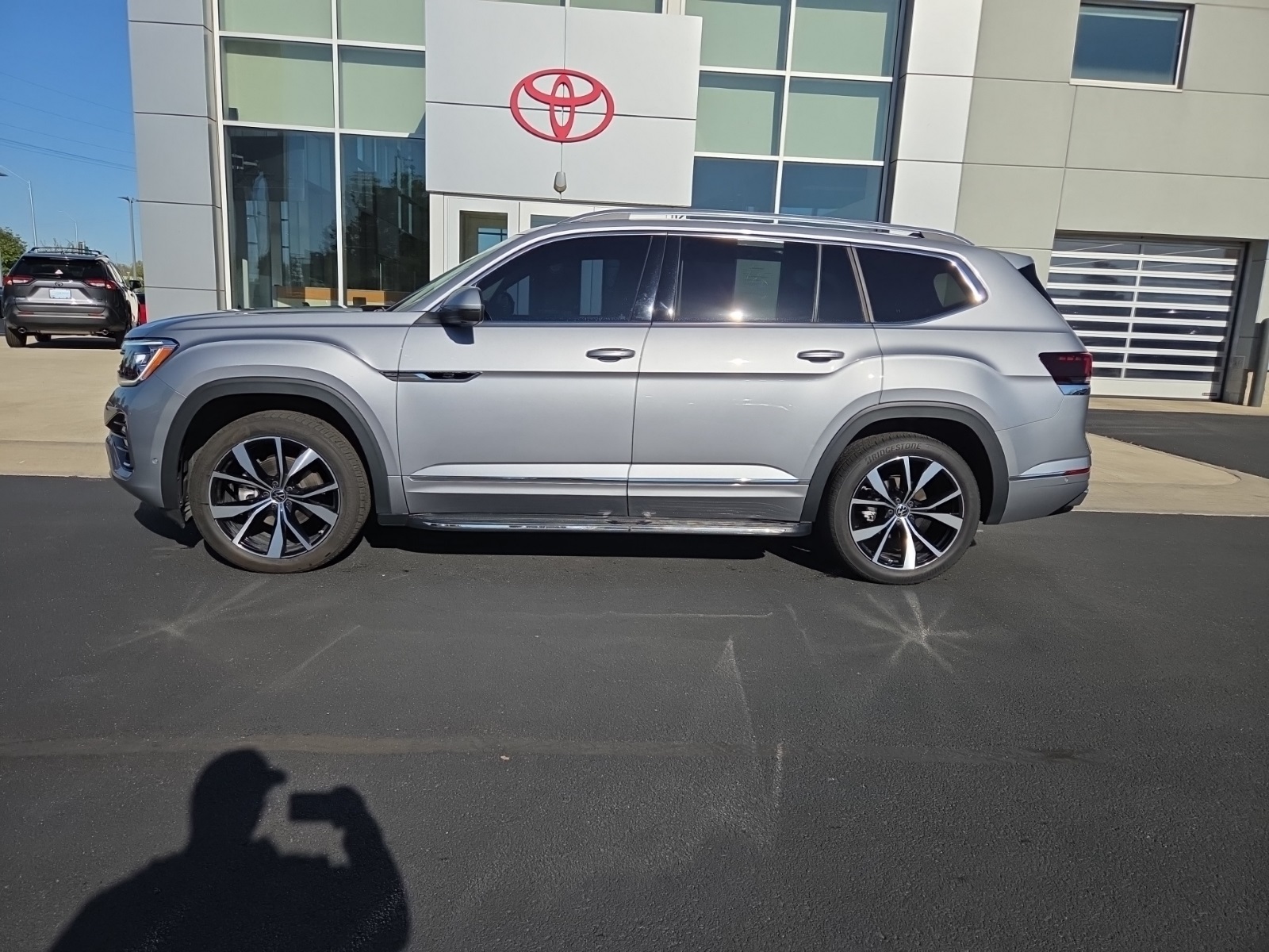 used 2024 Volkswagen Atlas car, priced at $42,440