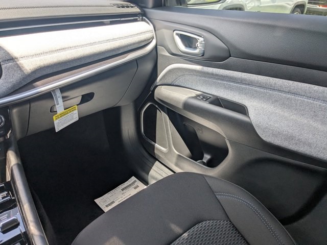 new 2025 Jeep Compass car, priced at $21,490