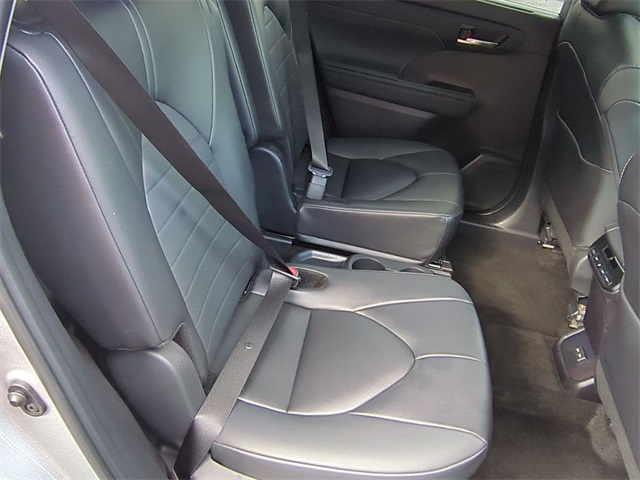 used 2024 Toyota Highlander car, priced at $39,911
