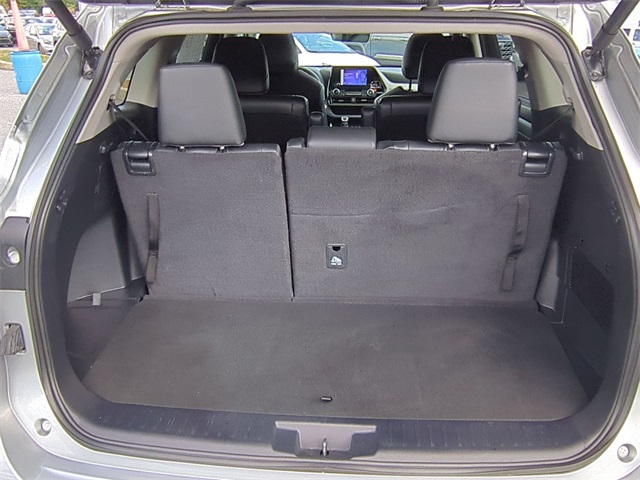 used 2024 Toyota Highlander car, priced at $39,911