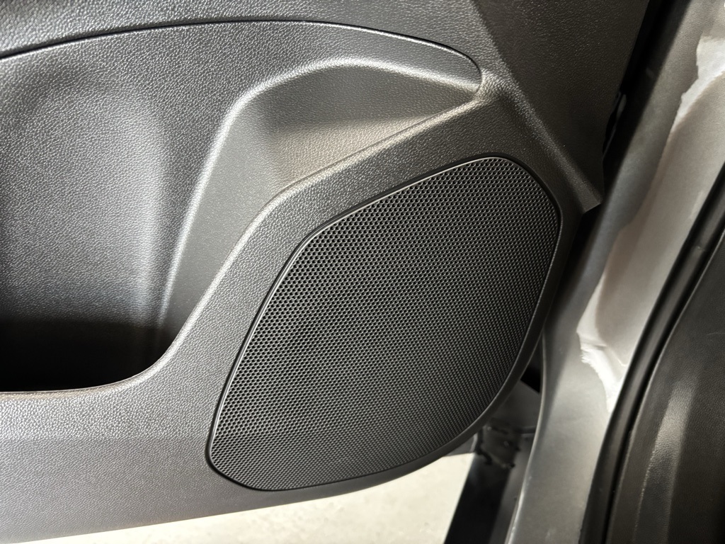new 2025 Chevrolet Trax car, priced at $26,685