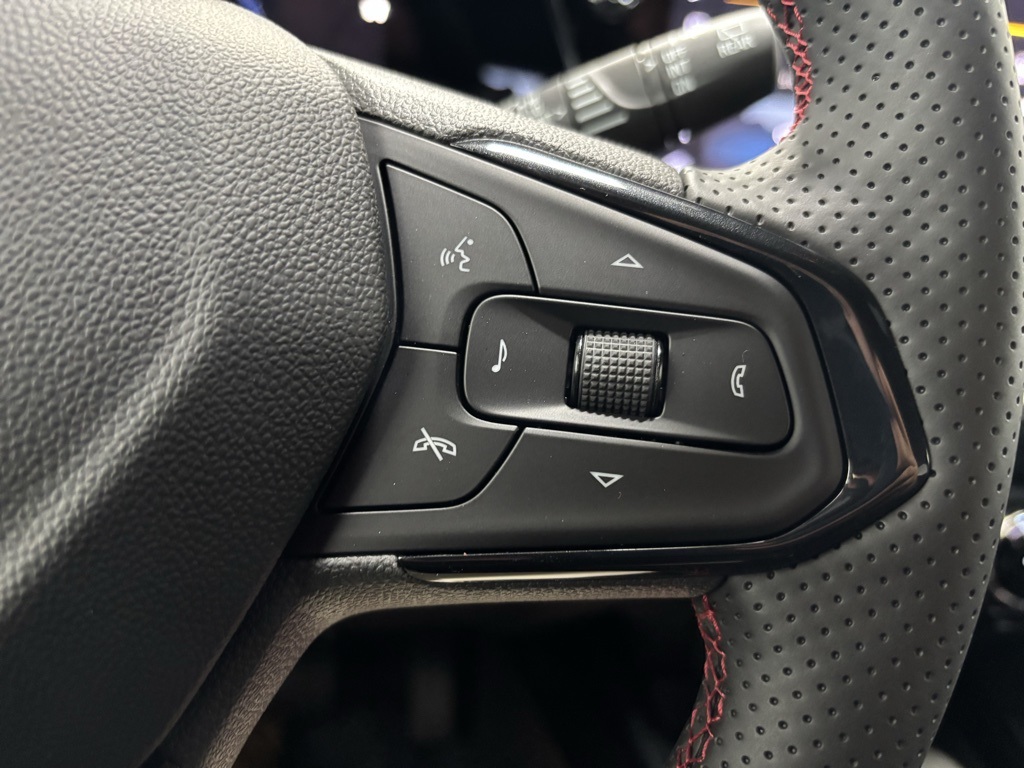 new 2025 Chevrolet Trax car, priced at $26,685
