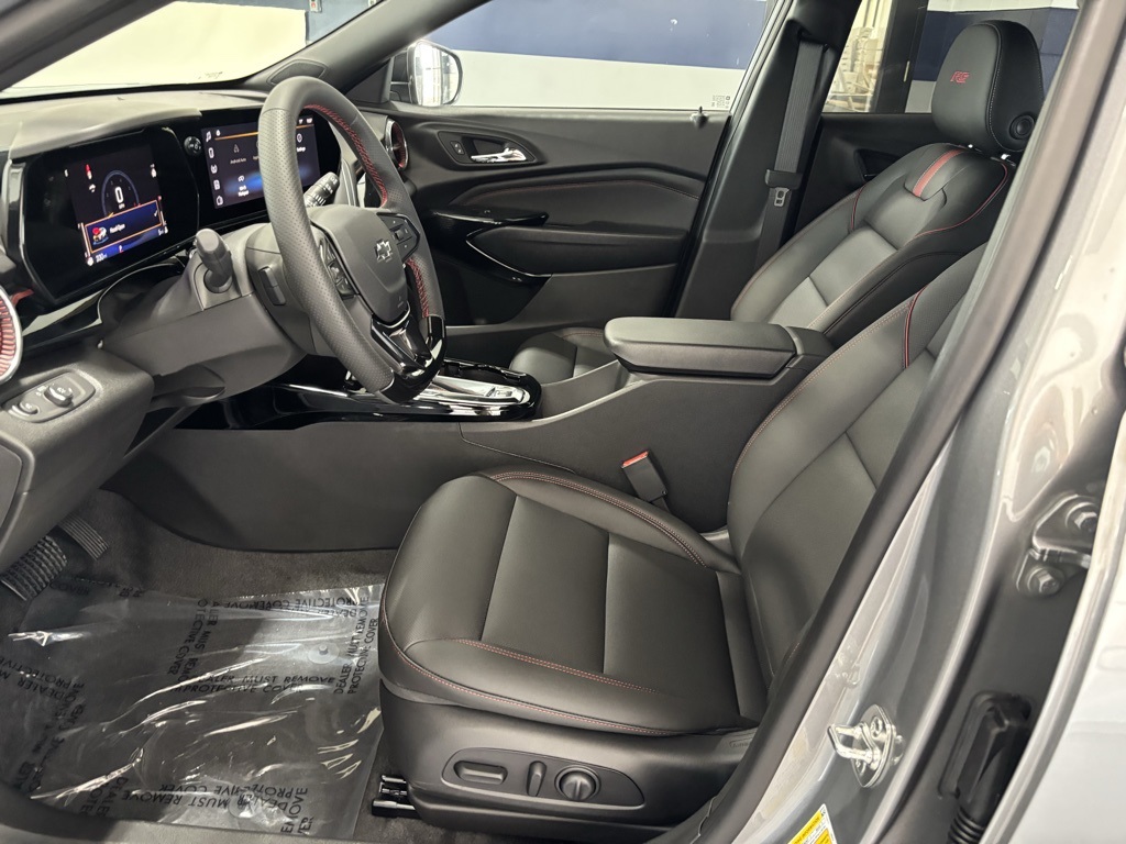 new 2025 Chevrolet Trax car, priced at $26,685