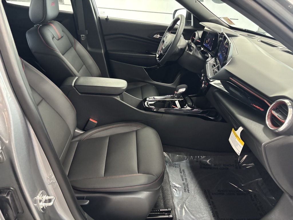 new 2025 Chevrolet Trax car, priced at $26,685