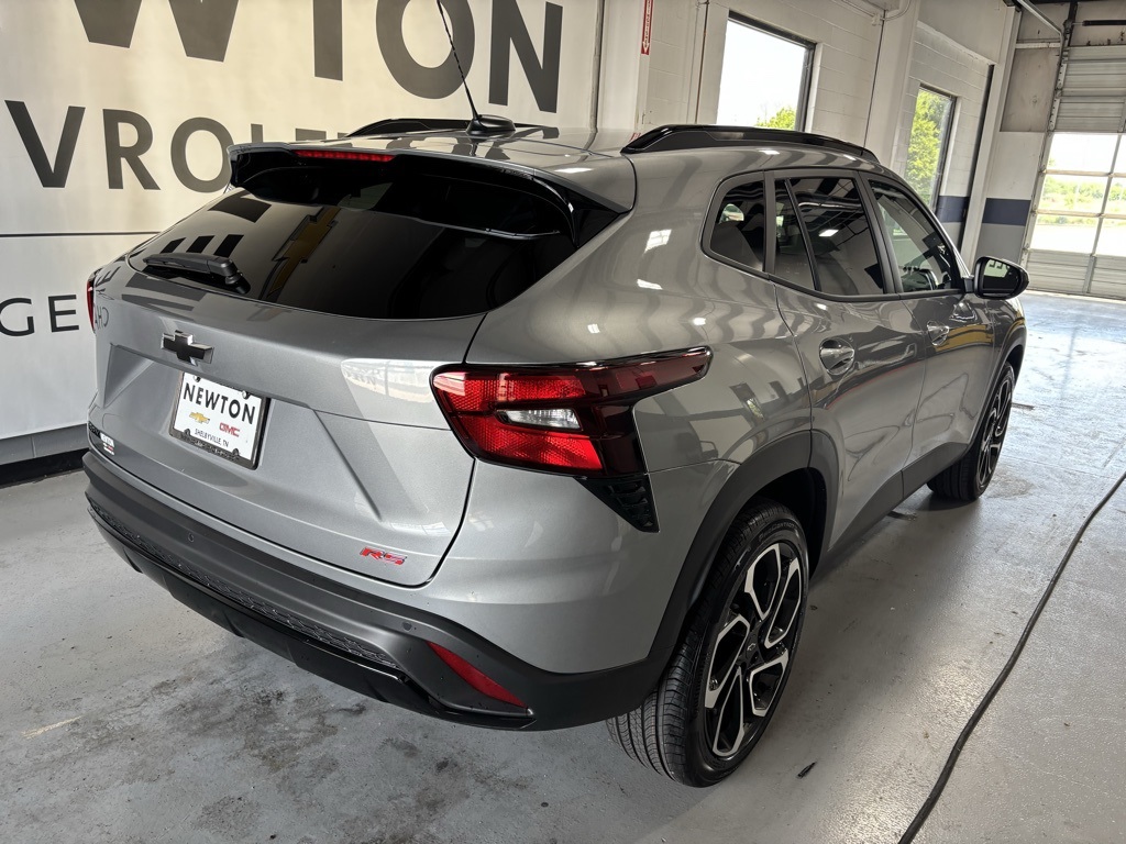 new 2025 Chevrolet Trax car, priced at $26,685