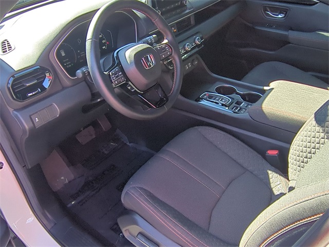used 2025 Honda Pilot car, priced at $40,911