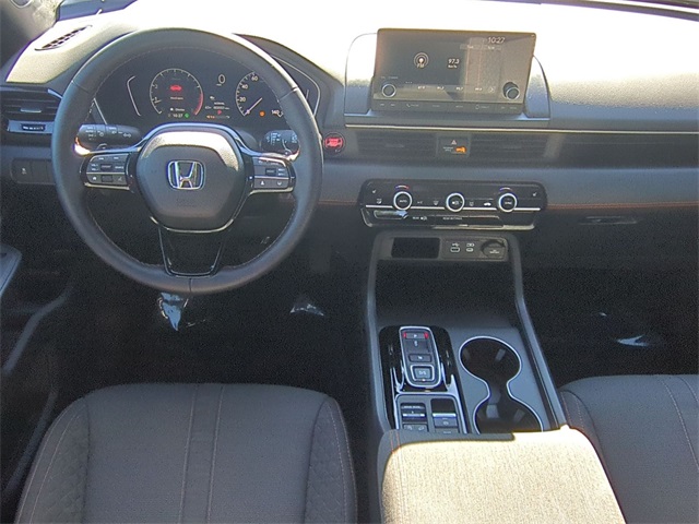 used 2025 Honda Pilot car, priced at $40,911