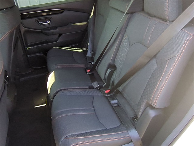 used 2025 Honda Pilot car, priced at $40,911
