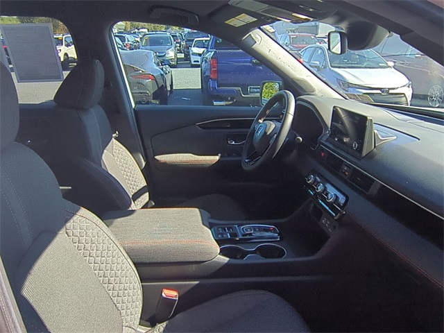 used 2025 Honda Pilot car, priced at $40,911