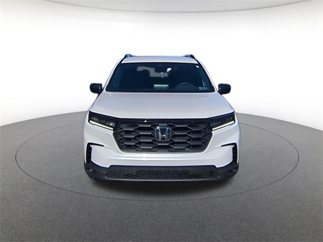 used 2025 Honda Pilot car, priced at $40,911