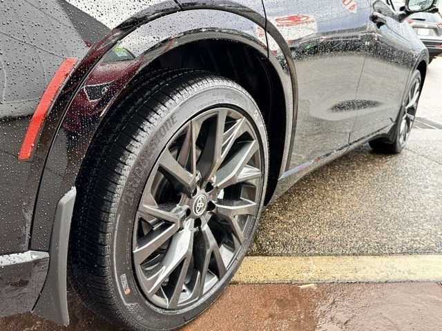 new 2025 Toyota Crown Signia car