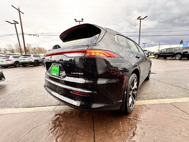 new 2025 Toyota Crown Signia car