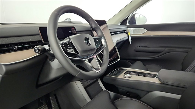 new 2025 Volvo EX90 car, priced at $97,470