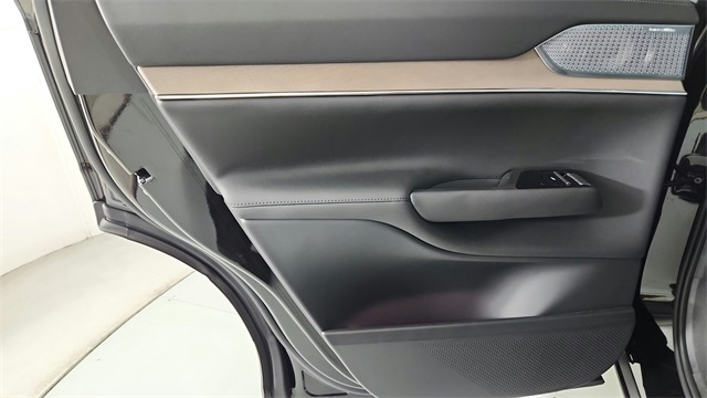 new 2025 Volvo EX90 car, priced at $97,470