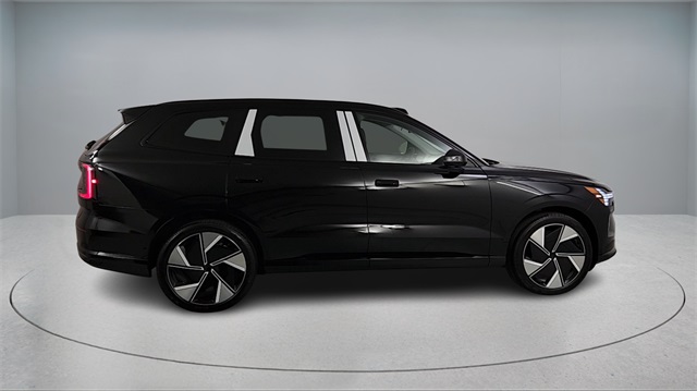 new 2025 Volvo EX90 car, priced at $97,470
