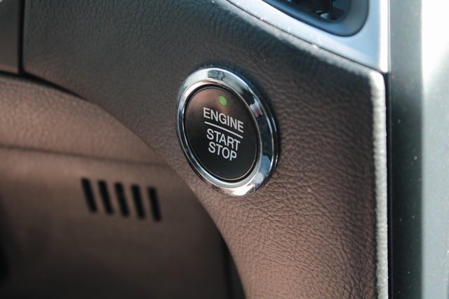 used 2024 Ford Edge car, priced at $26,305