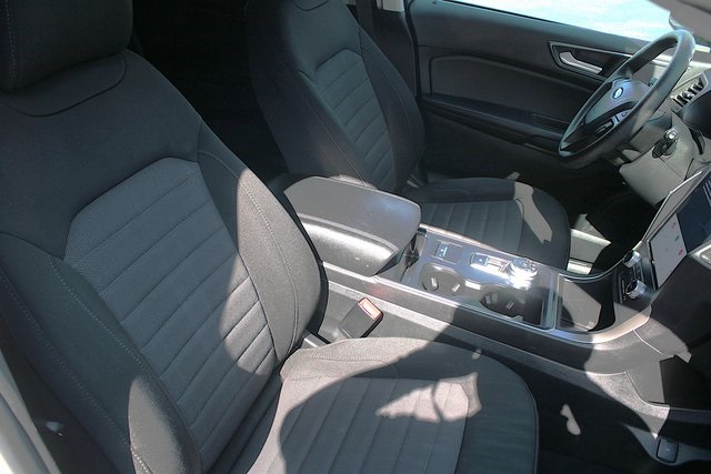 used 2024 Ford Edge car, priced at $26,305