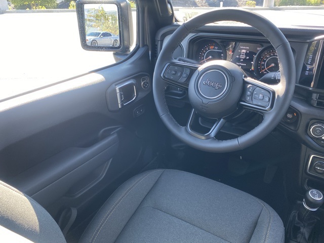 new 2025 Jeep Wrangler car, priced at $41,010