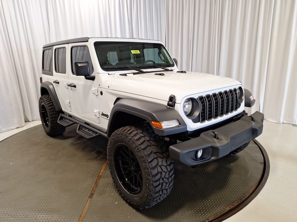 new 2025 Jeep Wrangler car, priced at $52,533
